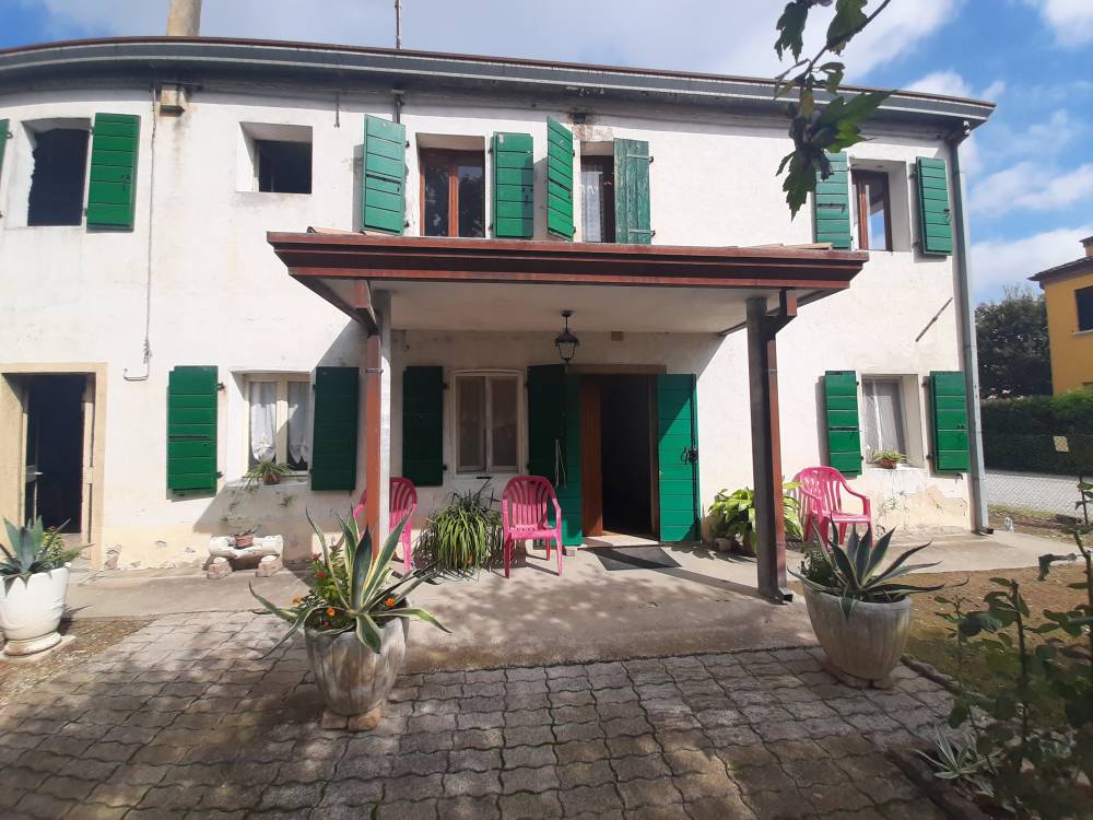 esterno - Porzione di casa a NOVENTA DI PIAVE in vendita - Rif.: 2384