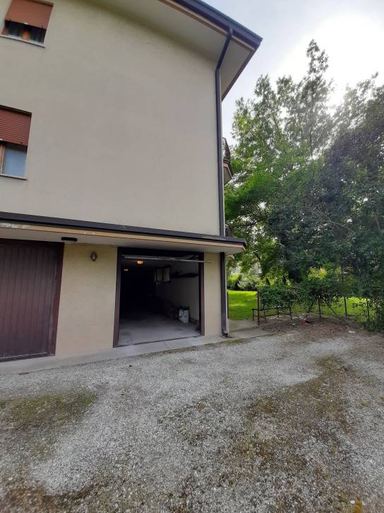 garage esterno - Appartamento 3 camere a SAN DONA' DI PIAVE in vendita - Rif.: 2369