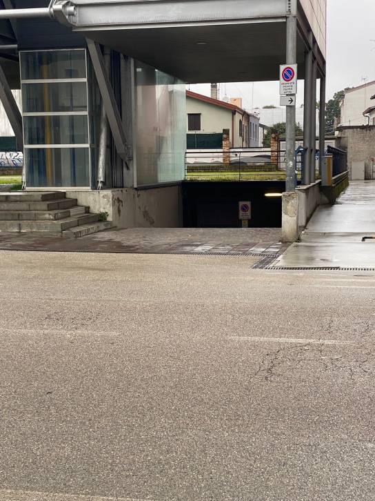 Foto 1 - Garage a SAN DONA' DI PIAVE zona CENTRO in vendita - Rif.: 2458