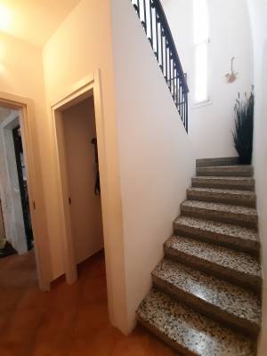 scala - Bivilla NOVENTA DI PIAVE zona CENTRO in vendita - Rif.: 2424